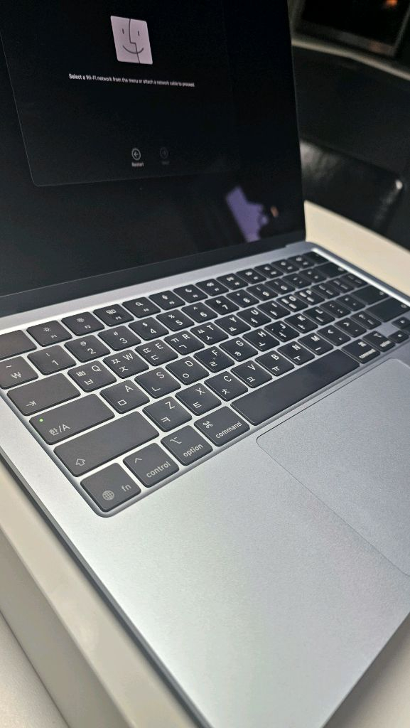 맥북에어 M5 13인치 16Gb 512Gb 이미지