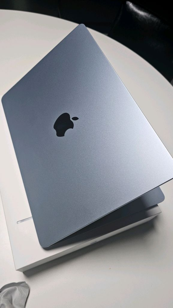 맥북에어 M5 13인치 16Gb 512Gb 이미지