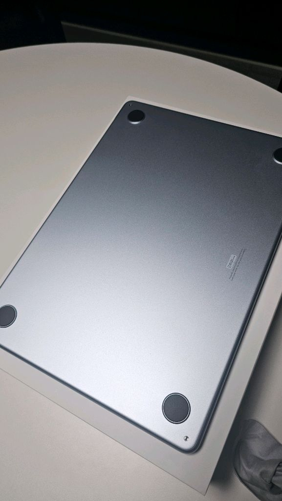 맥북에어 M5 13인치 16Gb 512Gb 이미지
