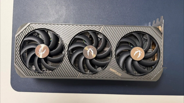 ZOTAC RTX 5070 TI SOLID s급 이미지