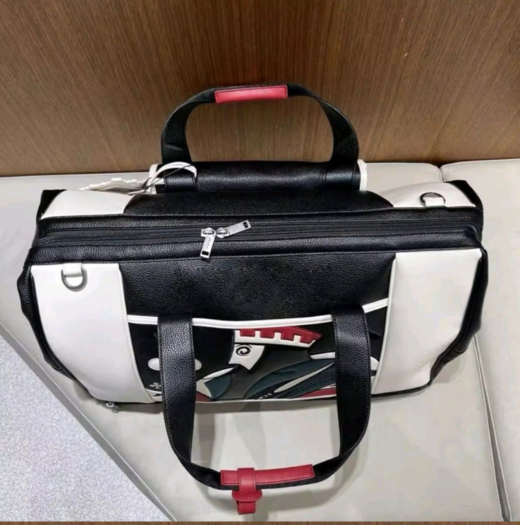 말본 킹 카드 보스턴백 옷 가방 이미지