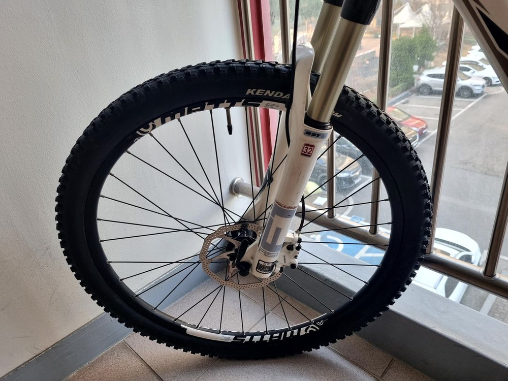 첼로 XC30 MTB 자전거 이미지