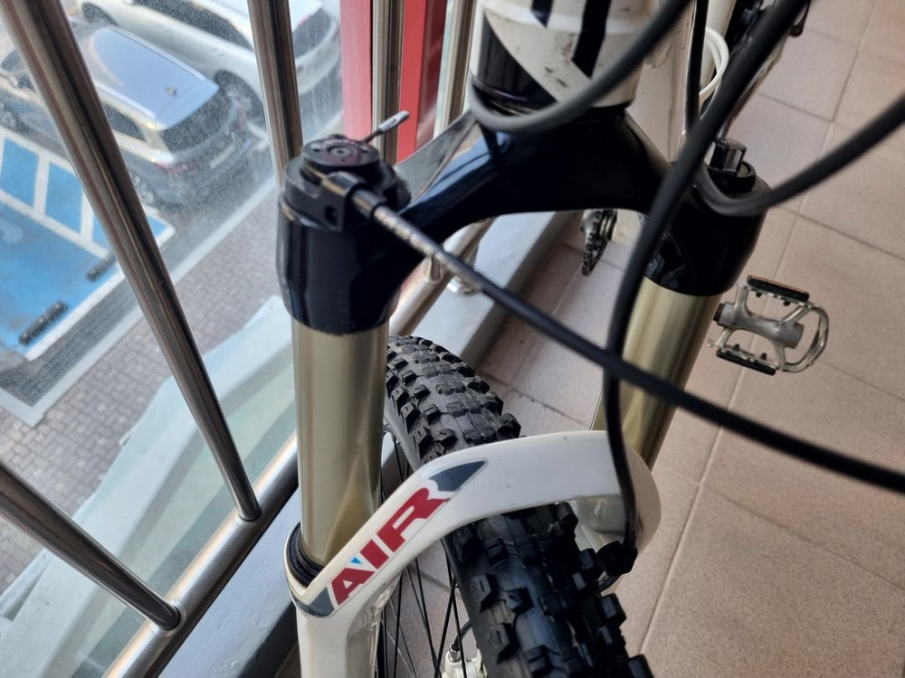 첼로 XC30 MTB 자전거 이미지