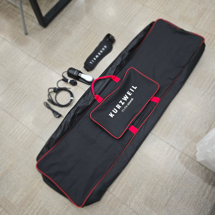 커즈와일 K2061 신디사이저 이미지