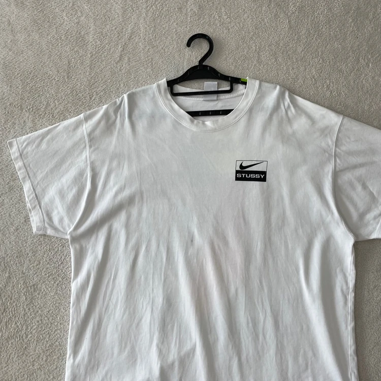XXL 나이키 스투시 스피리돈 에어줌 반팔티 110 이미지