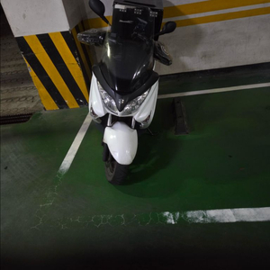 125cc 스쿠터 이미지
