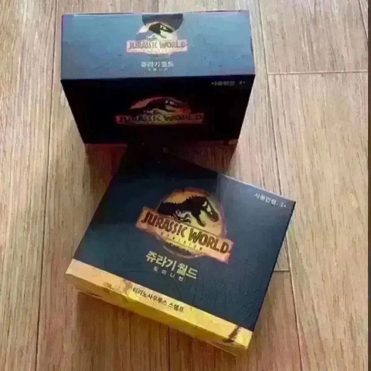 쥬라기월드 도미니언 피규어 공룡 아트카드 아이맥스4DX 포스터 스페셜티켓 - 안심되는 중고거래