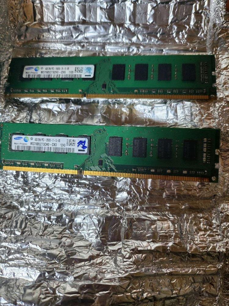 DDR3 4GB 메모리 2개 세트 이미지
