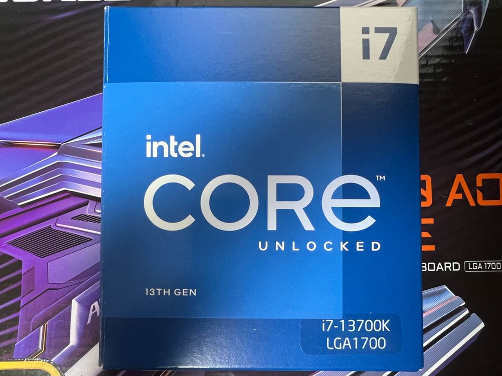 인텔 i7 13700k CPU + 기가바이트 Z790 어로스 엘리트 이미지