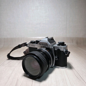 니콘 FM2 필름카메라 + 35-70mm 렌즈 팔아요!