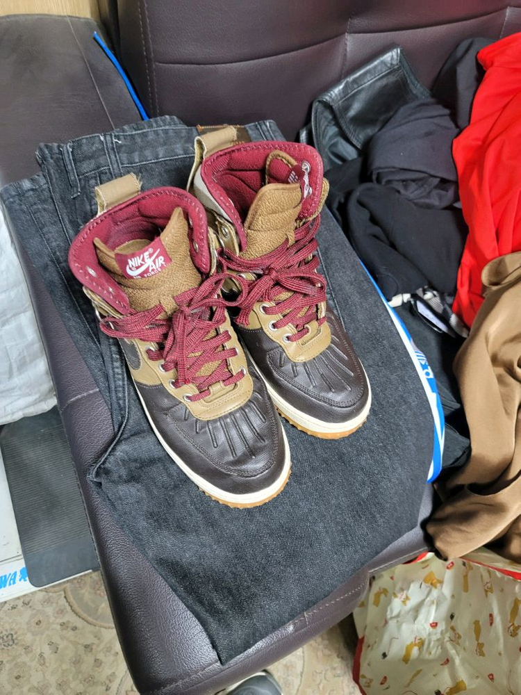 나이키 에어포스1 덕부츠엄버 255 이미지