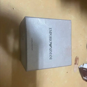엠포리오 아르마니 한정판 럭셔리 스테인리스 스틸 시계 이미지