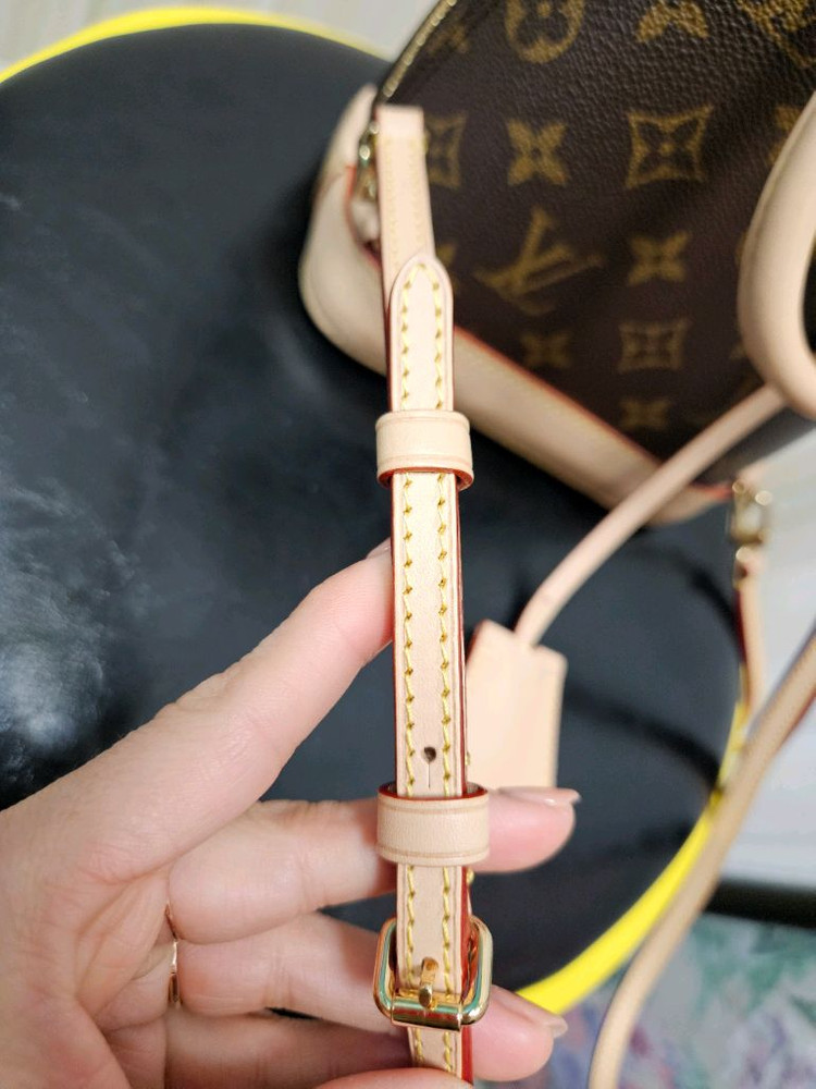 정품 루이비통 알마백팩 신품급 판매합니다. 이미지