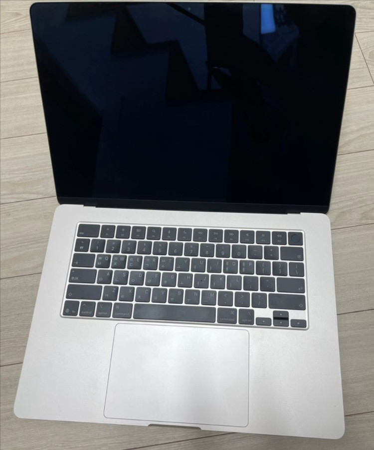 맥북 에어 15 M4 16GB 256GB 스타라이트 이미지