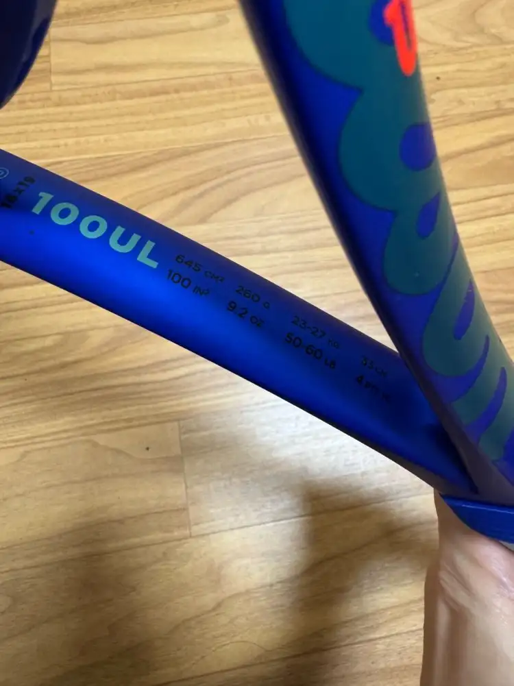 윌슨 울트라 테니스 라켓 100UL 260g 이미지