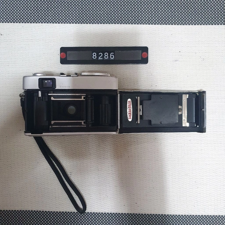 코니카 C 35 E&L 필름카메라 이미지
