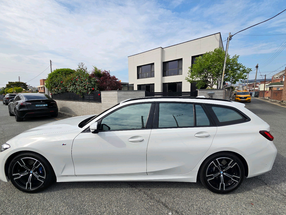 BMW 320I 투어링 MSP 이미지