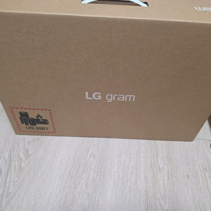 LG 그램 노트북 16인치 화이트 16Z90T 미개봉 이미지