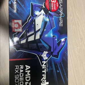 사파이어 RX 9070 XT 니트로 그래픽카드 이미지