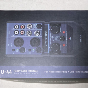ZOOM U-44 오디오 인터페이스 이미지