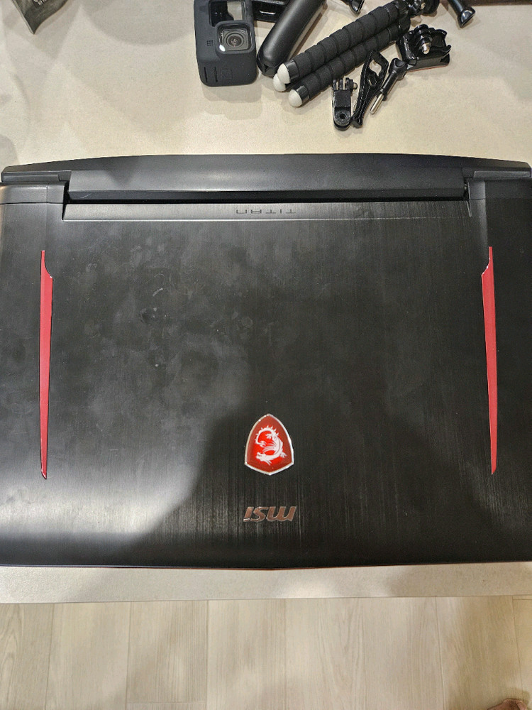 MSI GT73VR 7RE Titan 게이밍 노트북 이미지