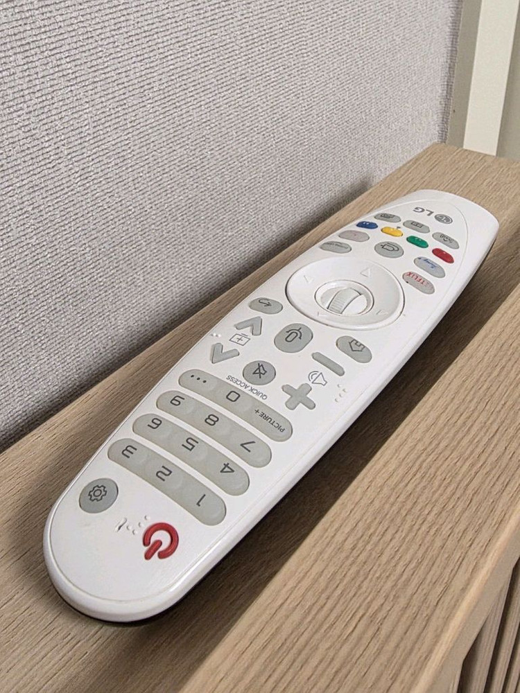 LG전자 시네빔 큐브 HU710PB 4K 빔프로젝터 + 매직리모컨 이미지