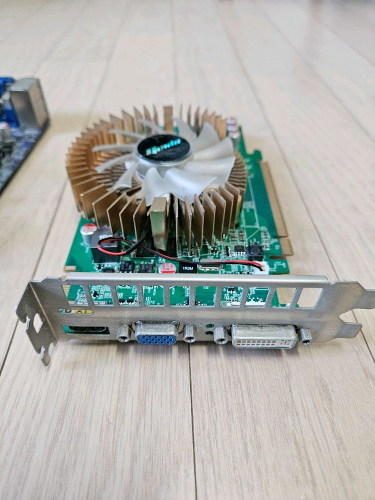 i5-2500 메인보드(백패널포함) 램10기가(4+4+2) 그래픽카드 셋트 이미지