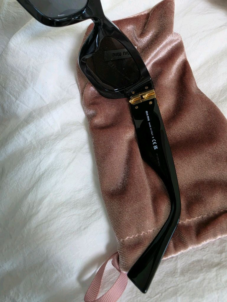 미우미우 블랙 선글라스 (면세점구매 정품) 이미지