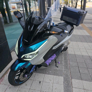 350cc 스쿠터 이미지