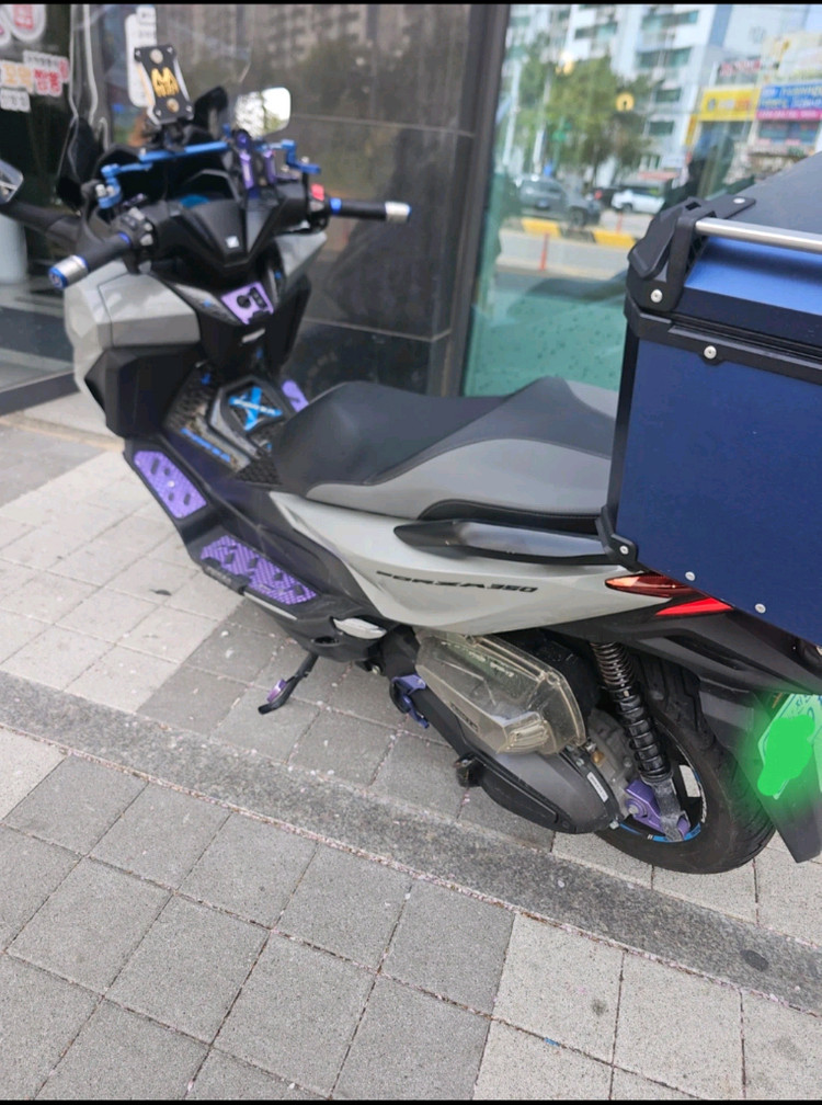 350cc 스쿠터 이미지