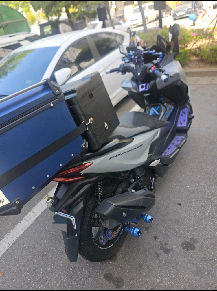 350cc 스쿠터 이미지