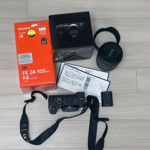 소니 A7C2 카메라 + FE 24-105mm F4 G OSS 렌즈 이미지