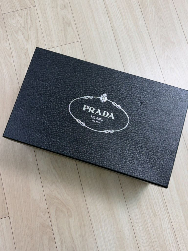 Prada 프라다 남성 스웨이드 로퍼 (새상품 풀박스) 285 이미지