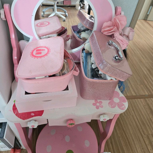 노벨랜드 들딸기화장대 드레서 이미지