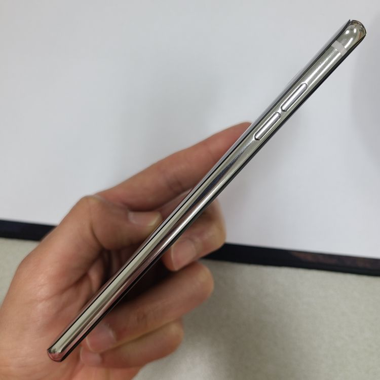 .LG V30 실버 64G SK 무잔상 가성비 중고폰 213003 이미지