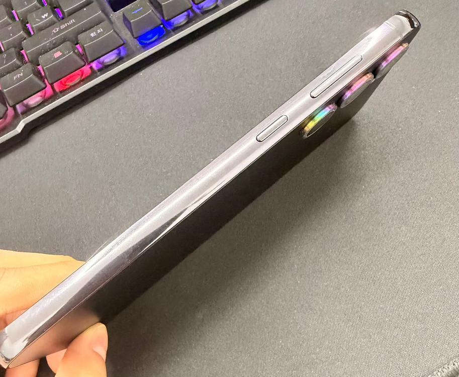 S23플러스 256GB 블랙컬러 [ SS등급 ] 케이스 및 필름구성 이미지