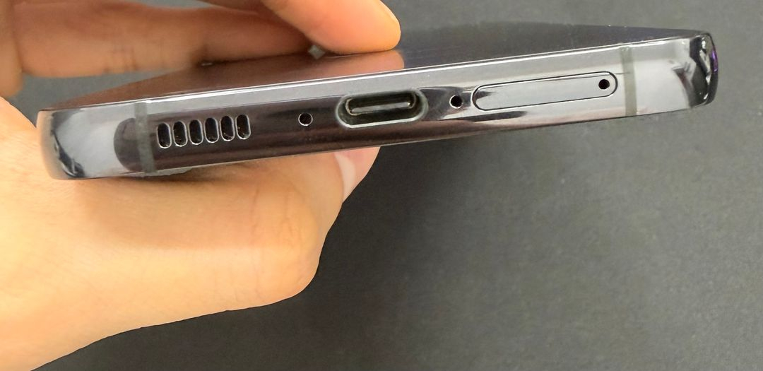 S23플러스 256GB 블랙컬러 [ SS등급 ] 케이스 및 필름구성 이미지
