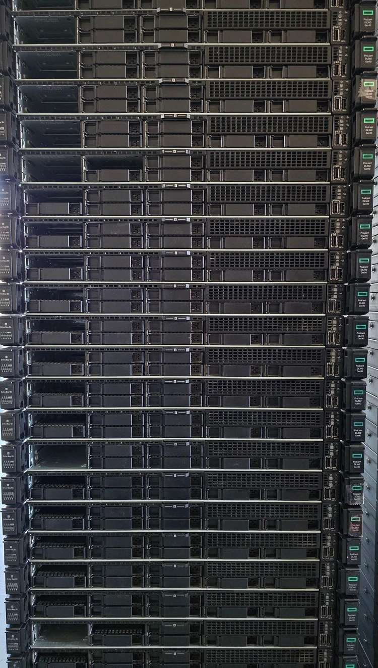 (1U 서버) HP DL360 G10 LFF 4BAY / SFF 8BAY 스케일러블 중고서버 이미지