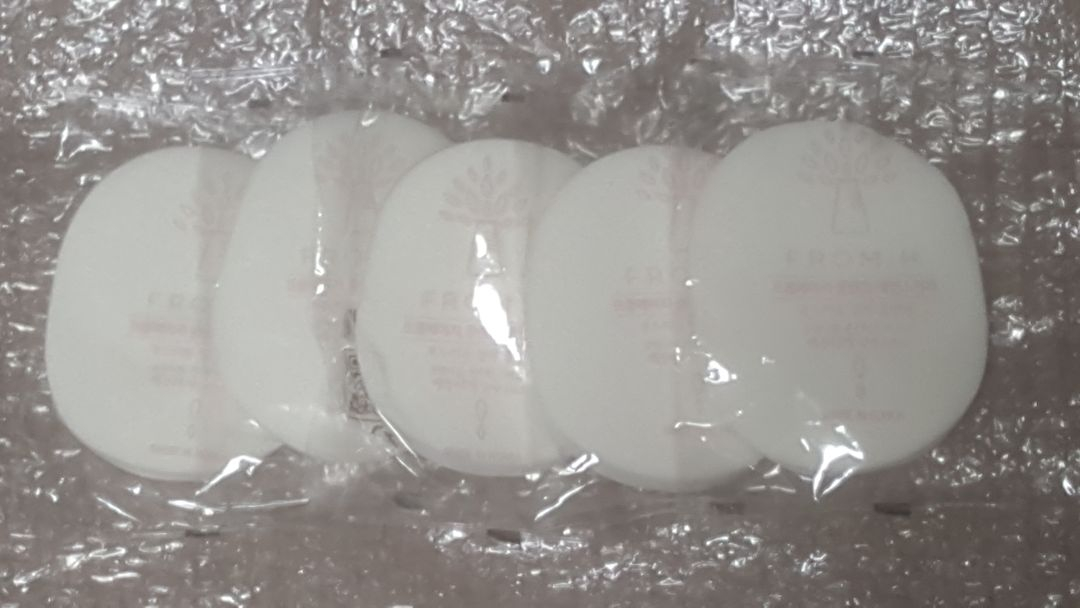 미용소품(쿨링마사저,해면,화장솜,눈썹칼,브러쉬세척매트,뷰러,메이크업 스폰지,mts롤러,세안밴드 등등 이미지