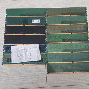 다양한 램 팝니다 DDR4 8GB DDR3 DDR2 이미지