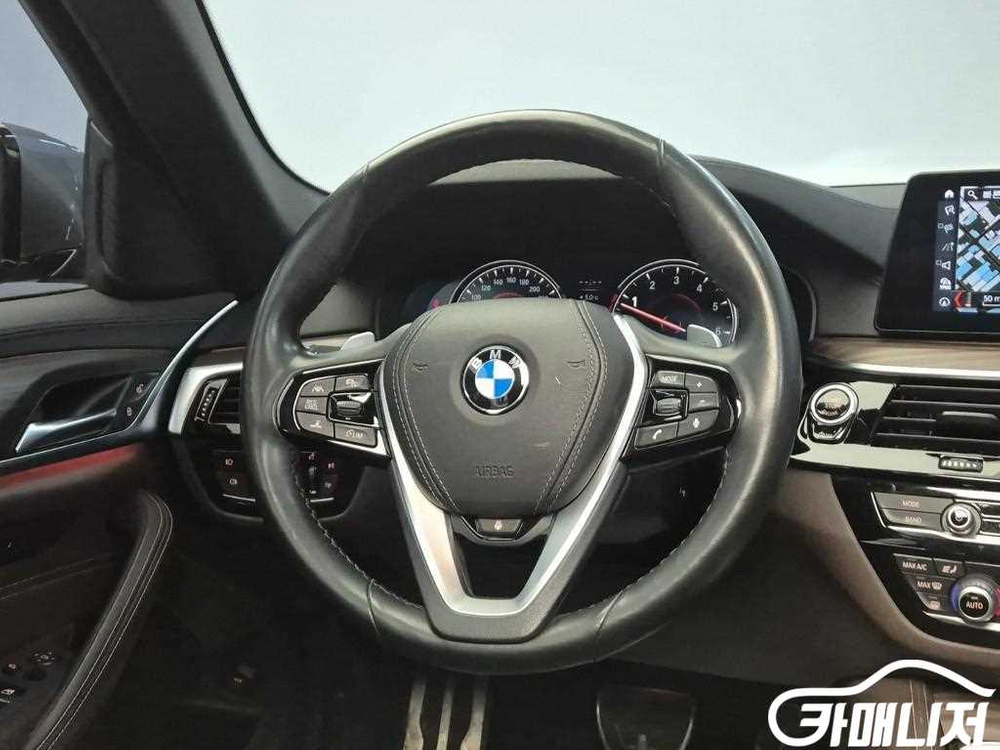 [BMW]5시리즈 (G30) 530i xDrive M 스포츠 (5인승) #고유가특가 이미지