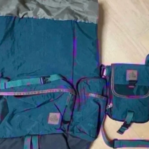 컬럼비아 28L 등산가방 백팩 & 메신저백 거의 새상품 이미지