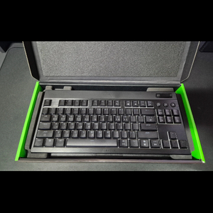 RAZER 블랙위도우 V4 로우프로파일 하이퍼스피드 블랙/텐키리스 옐로우축 판매 이미지