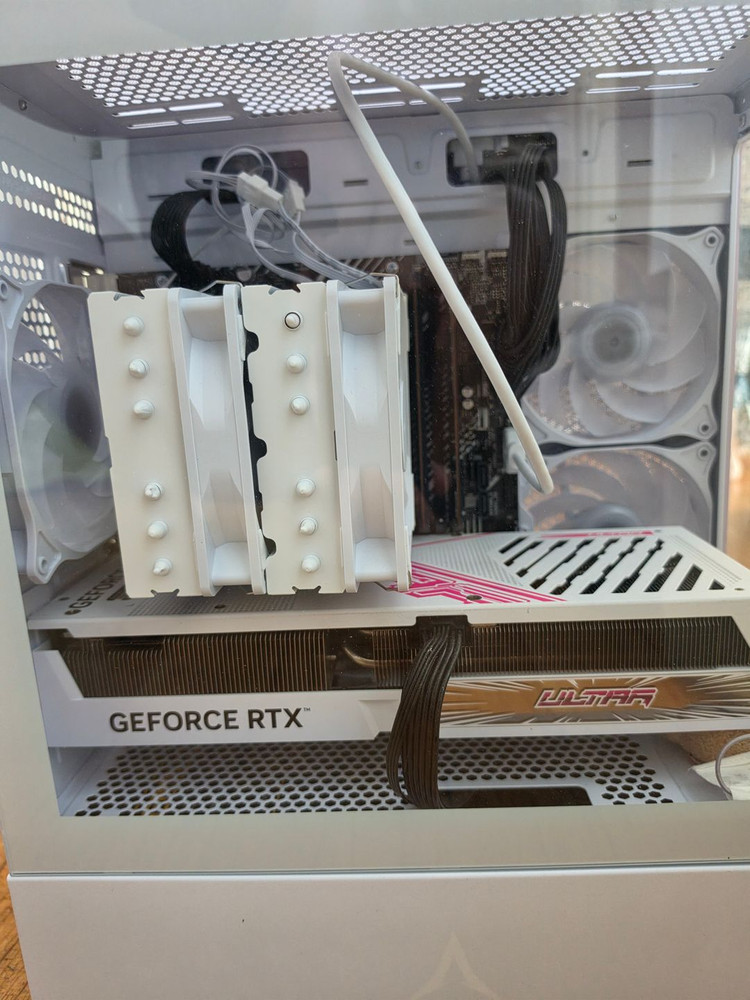 i5-11400 4070ti 데탑 16G 이미지