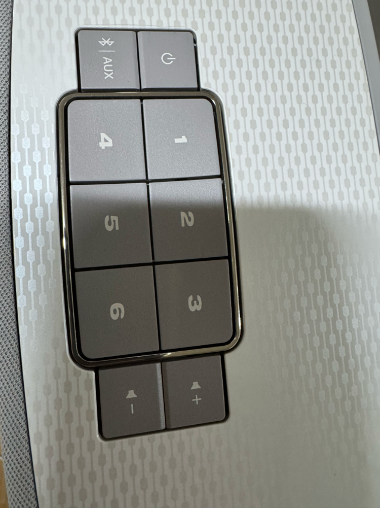 보스 SoundTouch 20 series3스피커 이미지