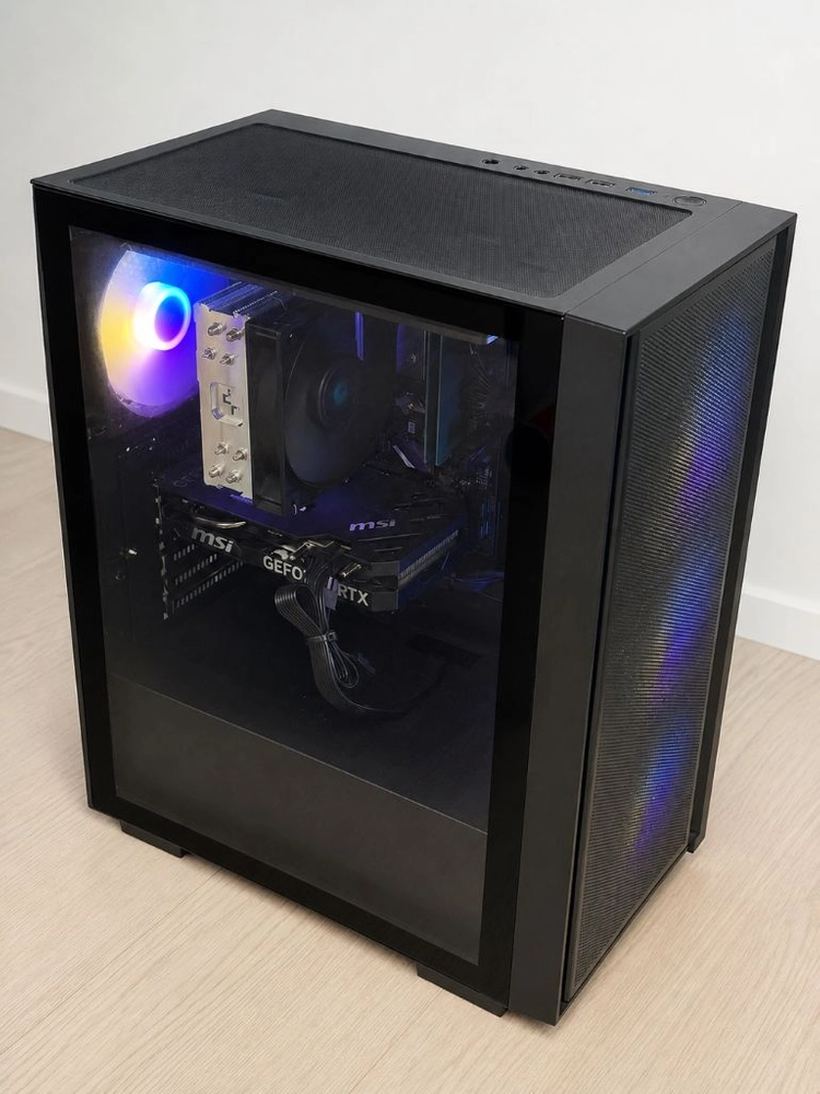 RTX4060/AMD7 5700X3D 상급 조립 컴퓨터 판매합니다. (모니터 서비스) 이미지