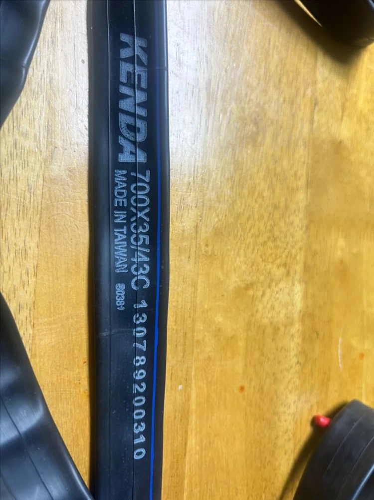 700c 프레스타 켄다 700 x 35-43c 밸브길이48mm 자전거튜브 FV튜브 이미지
