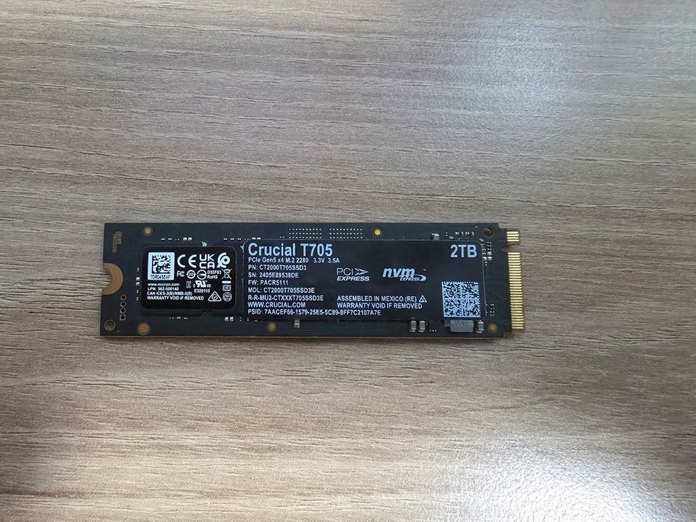 Crucial T705 2TB Gen5 NVMe M.2 SSD 이미지