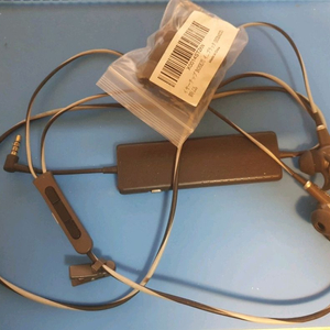보스 bose qc20 노이즈 캔슬링 이어폰 이미지