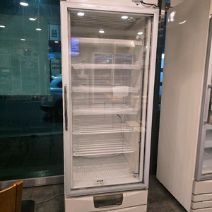 캐리어 수직냉동 쇼케이스 업소용 아이스크림 냉동고. 이미지